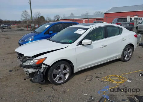 2015 Acura Ilx 2.0L z USA, uszkodzony, nr VIN 19VDE1F55FE007157